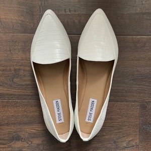 Steve Madden feather flat - 10